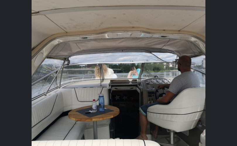 Bayliner Avanti Express 3255-kuva-5